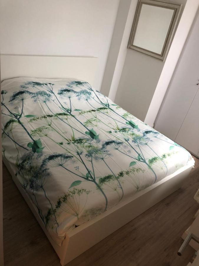 Apartment Shop & Sea Ostend